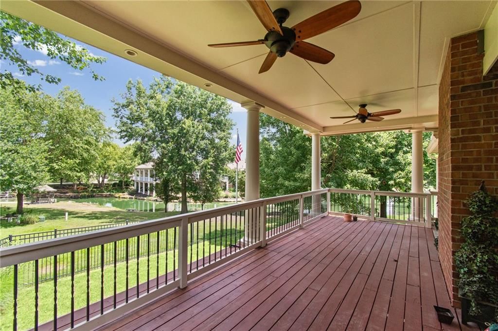 702 Bellerive Court — photo 42