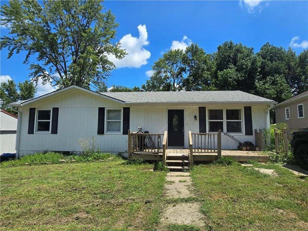 1935 Belmont Place — photo 1