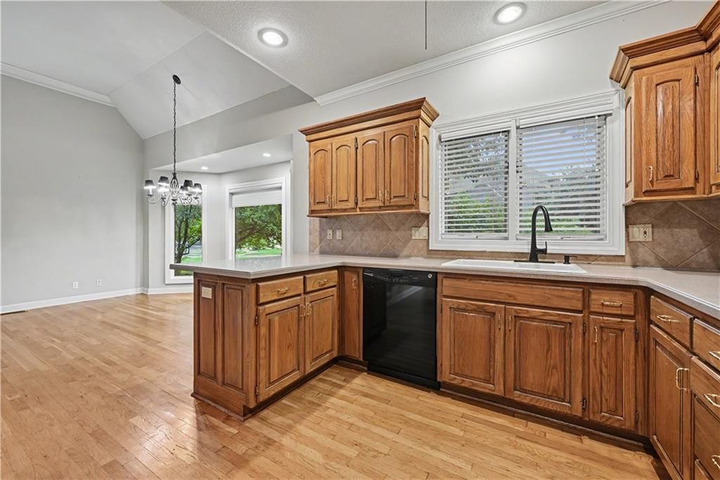 6202 W 128TH Street — photo 12