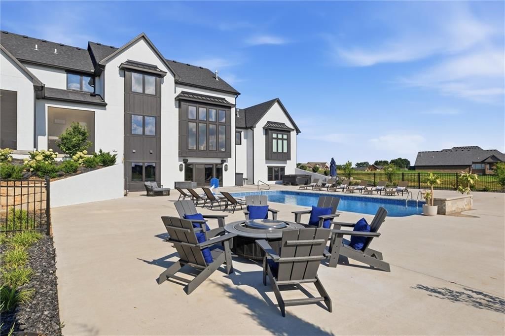 10504 Stonehaus Drive — photo 39