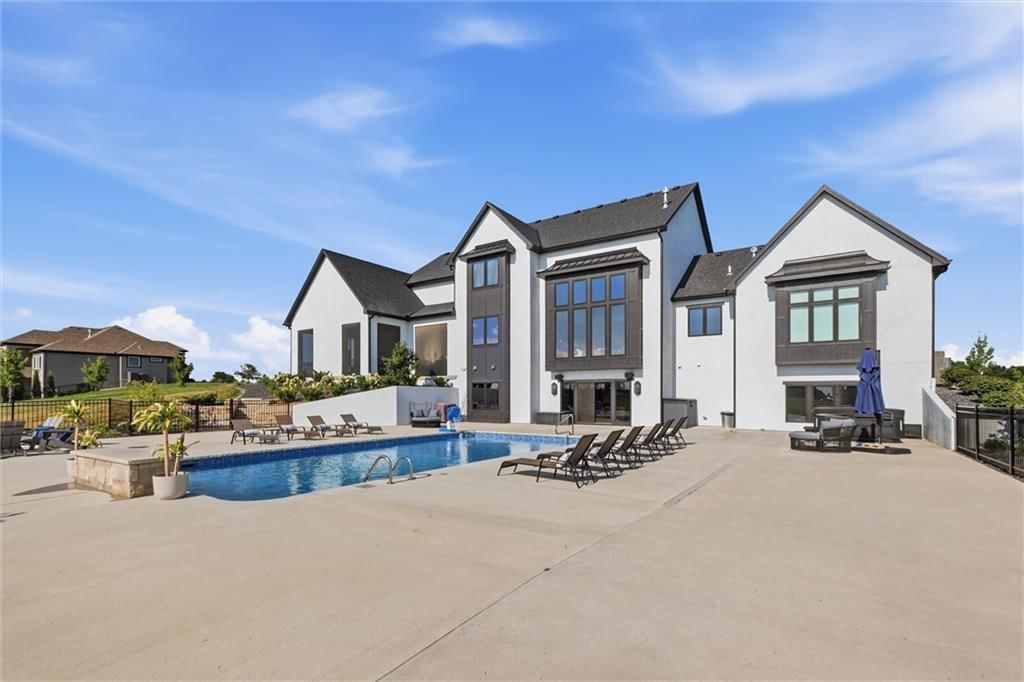 Photo 80 of 80 - 10504 Stonehaus Drive, Lee's Summit, MO 64086
