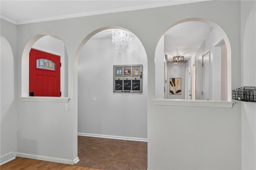 7511 N BROOKLYN Avenue — photo 5