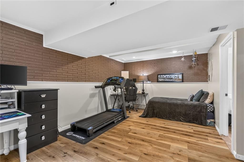 7511 N BROOKLYN Avenue — photo 39