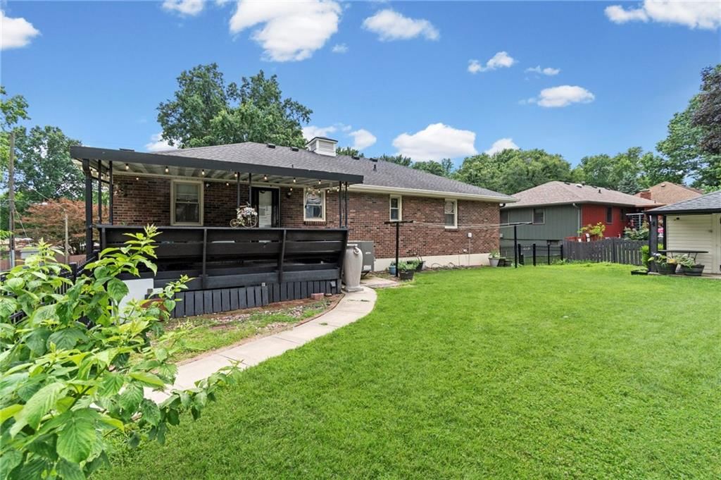 12720 E Silver Lane — photo 35
