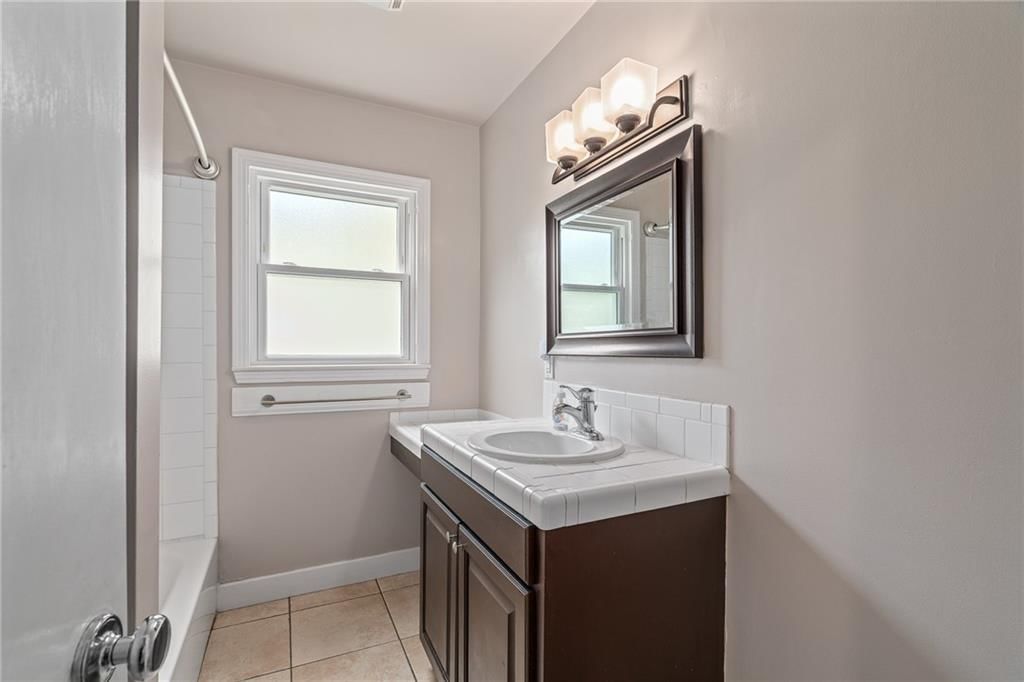7635 Charlotte Street — photo 17