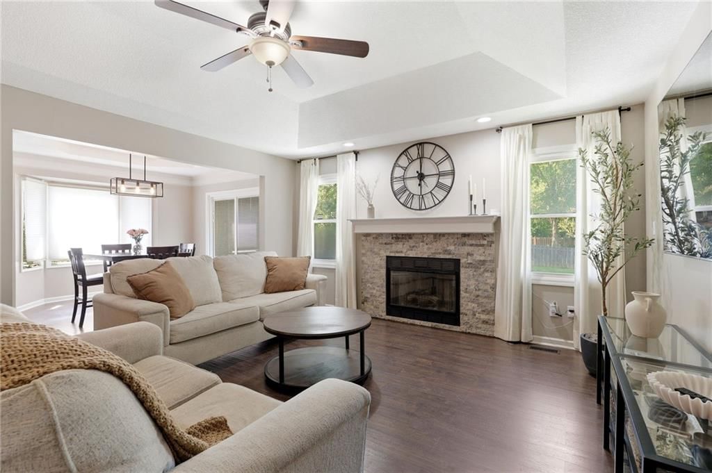 1100 NE Deerbrook Terrace — photo 8