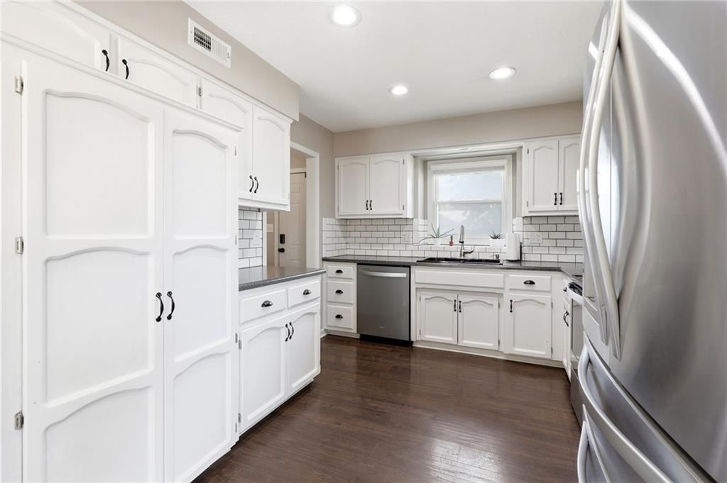 1100 NE Deerbrook Terrace — photo 15