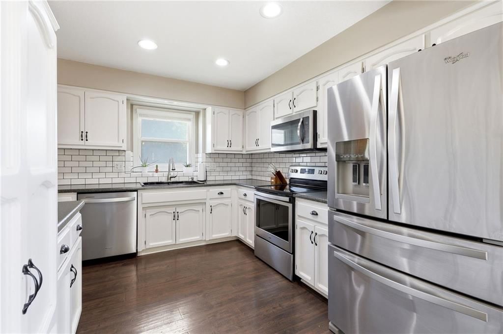 1100 NE Deerbrook Terrace — photo 16