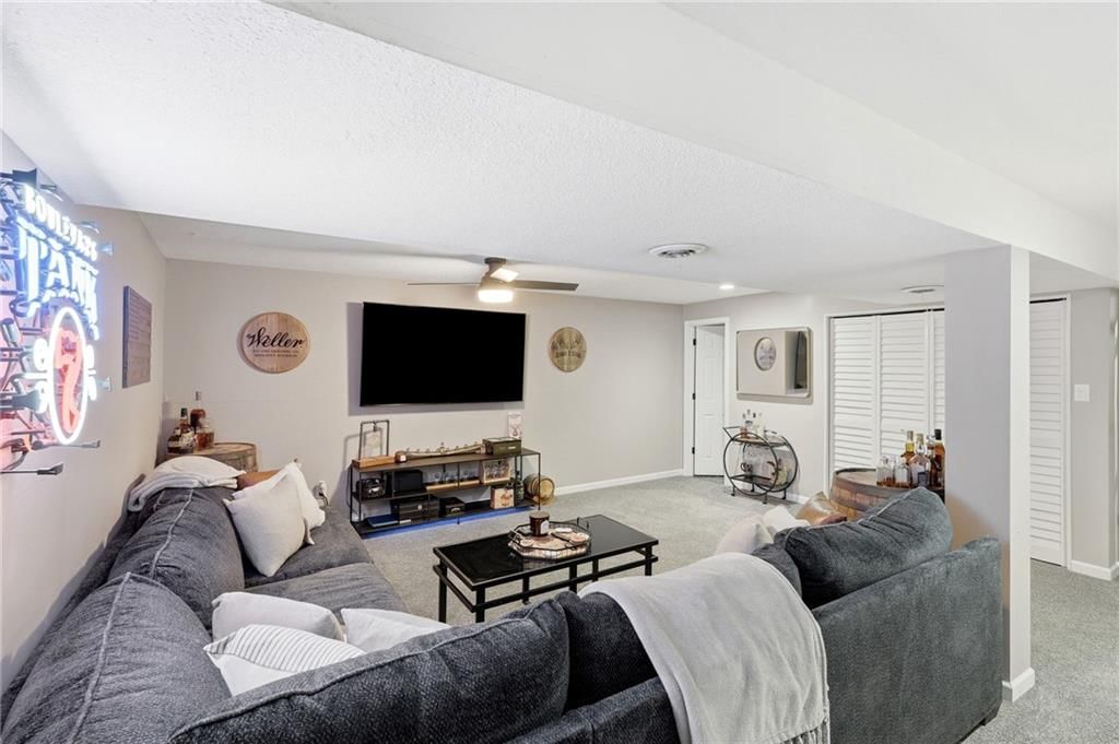 1100 NE Deerbrook Terrace — photo 34