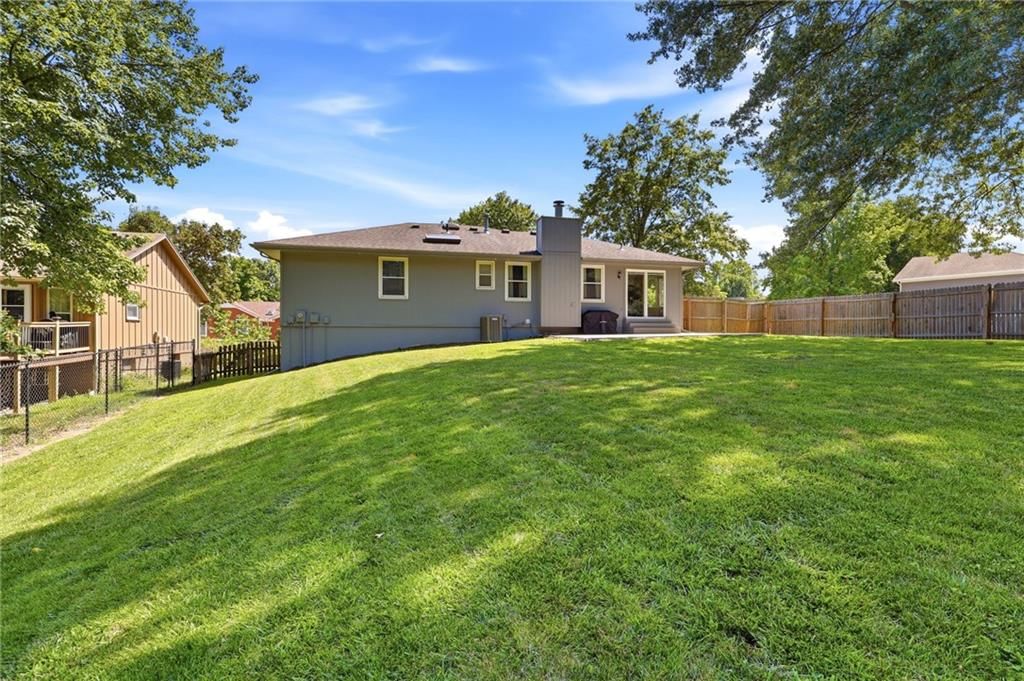 1100 NE Deerbrook Terrace — photo 43
