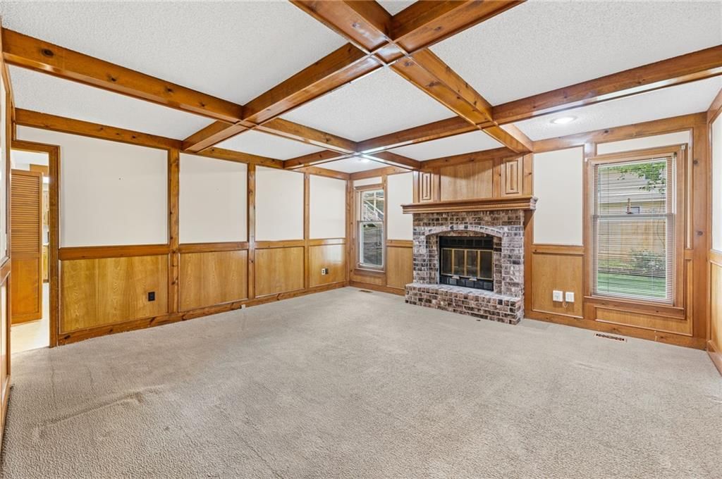 8639 Greenway Lane — photo 10