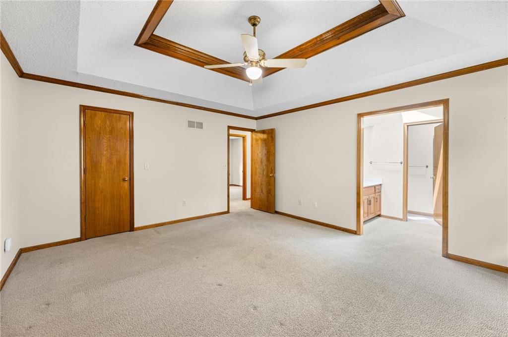 8639 Greenway Lane — photo 24