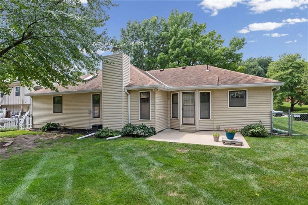 8639 Greenway Lane — photo 34