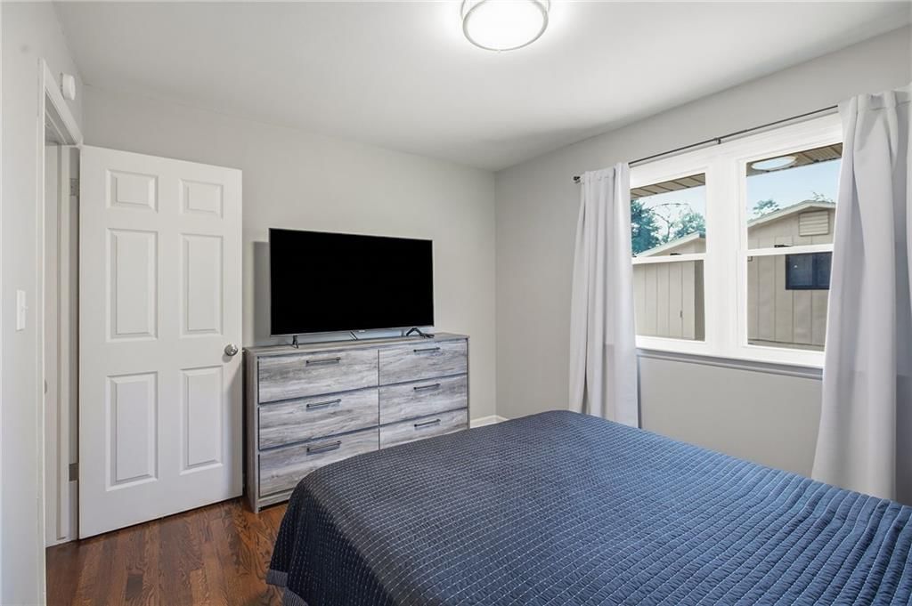 3414 S EVANSTON Avenue — photo 17