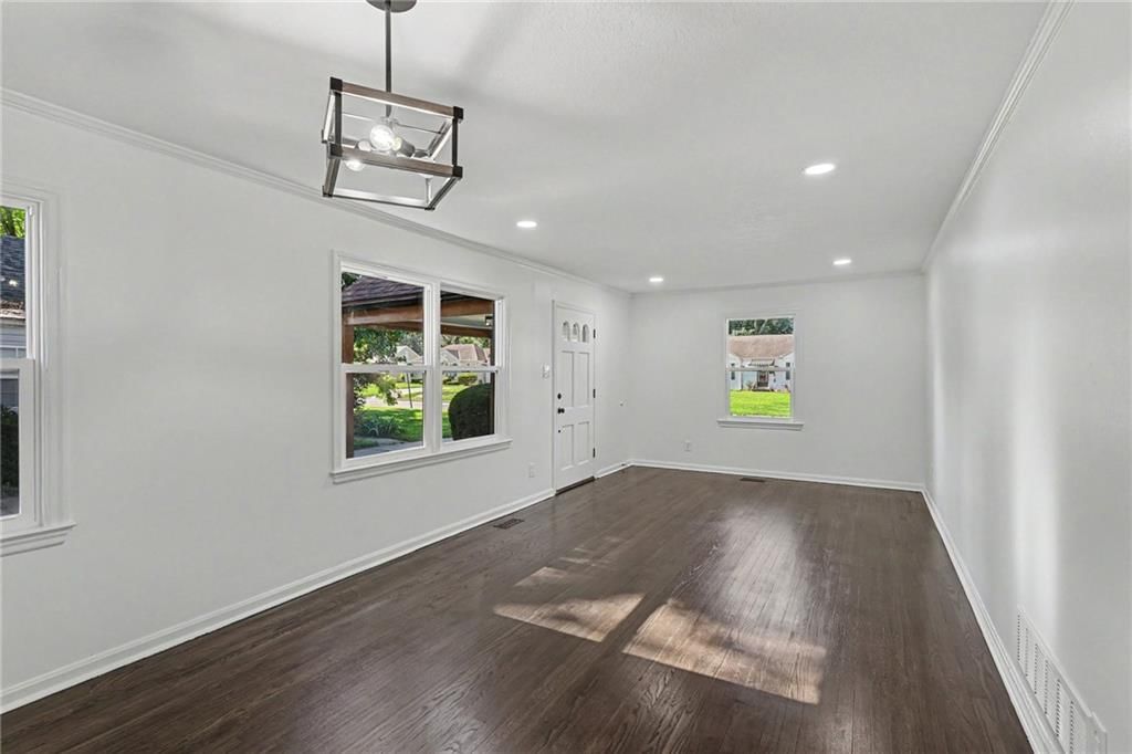 5016 W 51st Street — photo 7