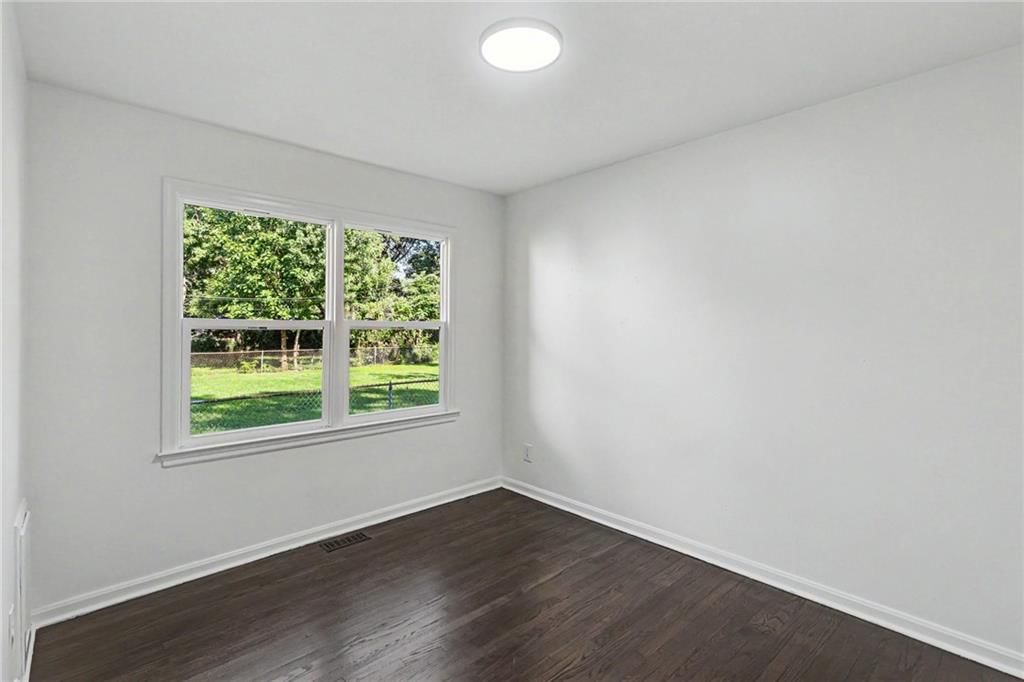 5016 W 51st Street — photo 12