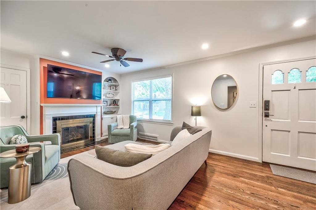 5421 Juniper Street — photo 4