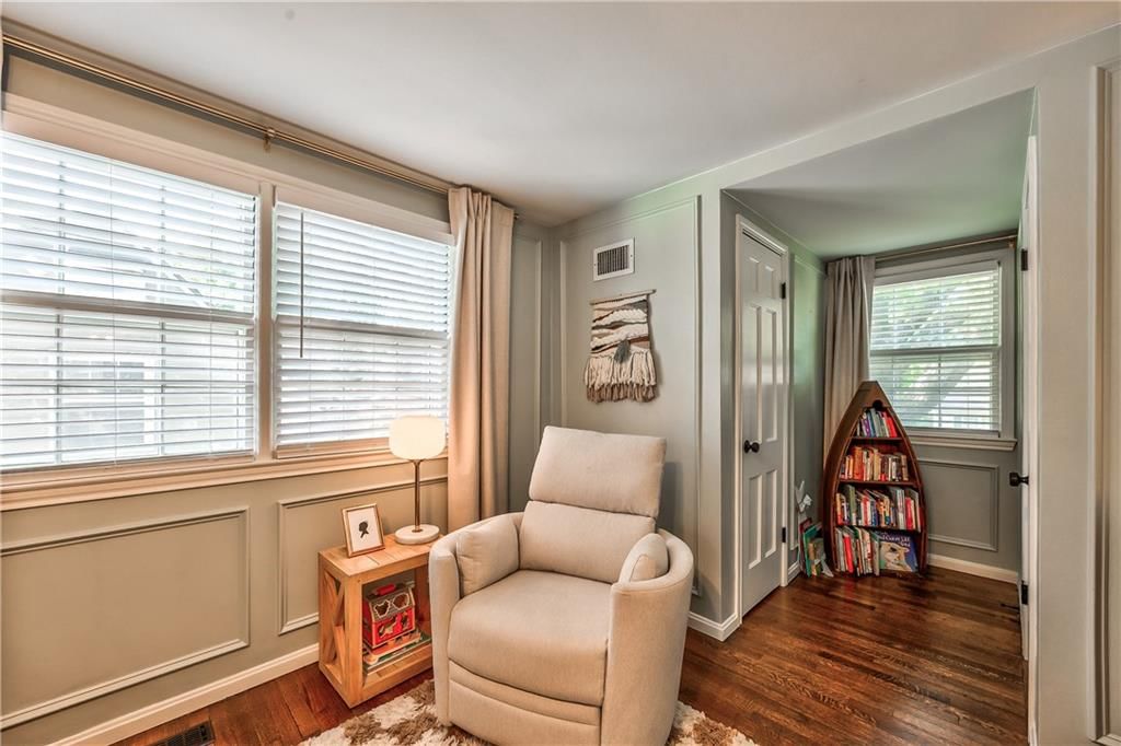 5421 Juniper Street — photo 27