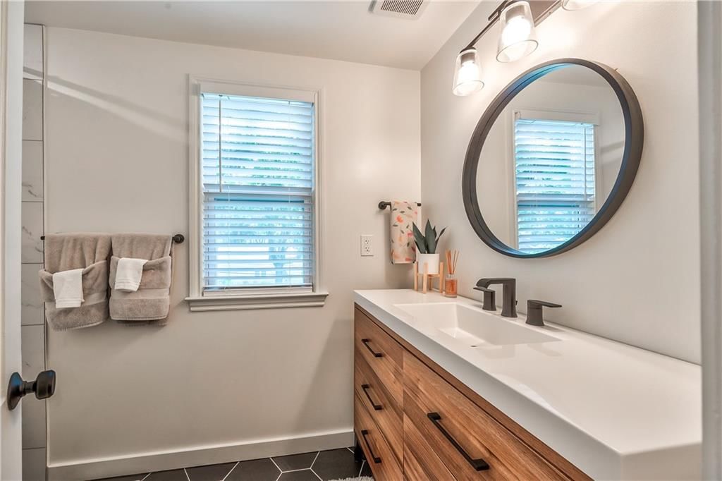 5421 Juniper Street — photo 31