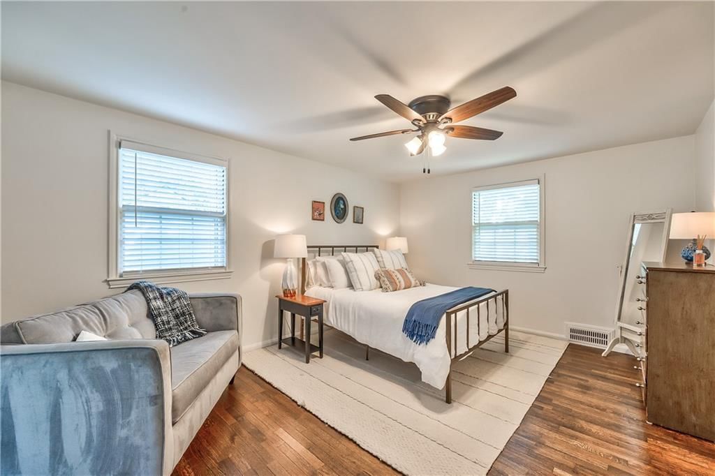 5421 Juniper Street — photo 35