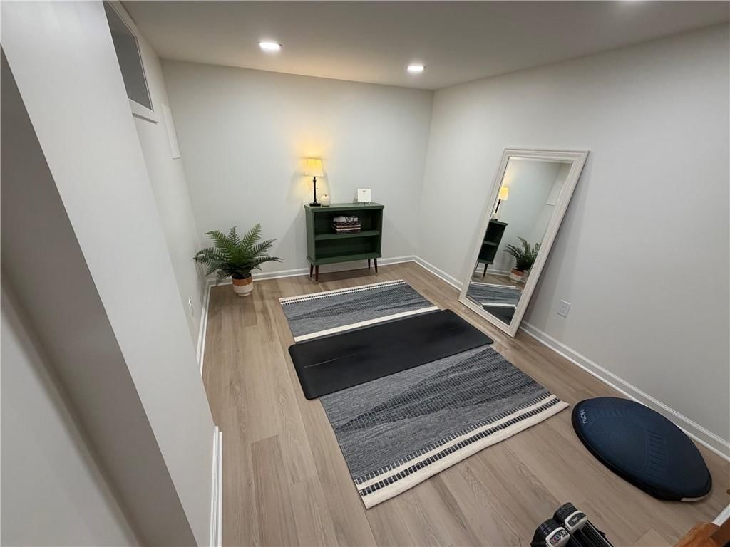 5421 Juniper Street — photo 43