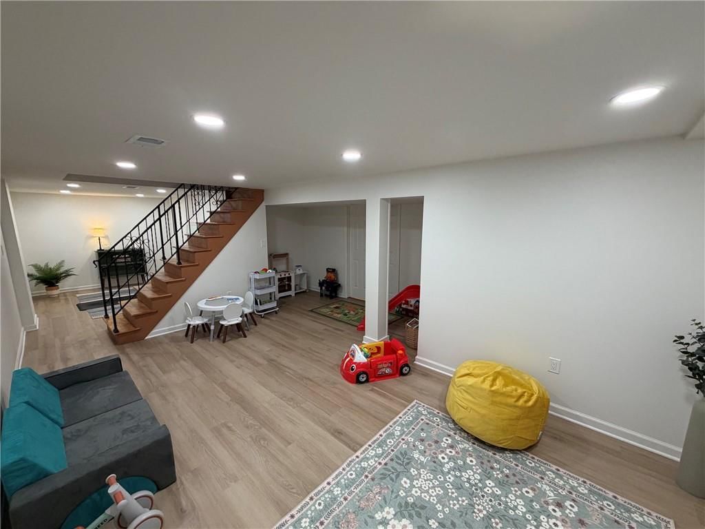 5421 Juniper Street — photo 44