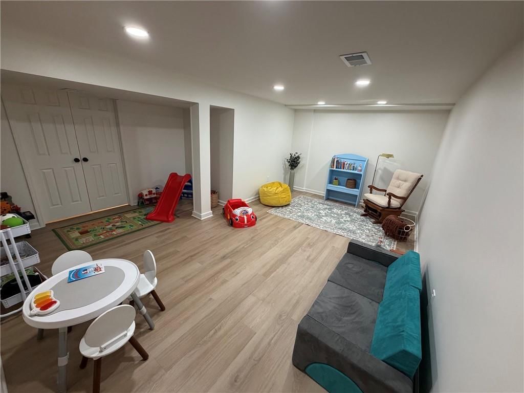 5421 Juniper Street — photo 46