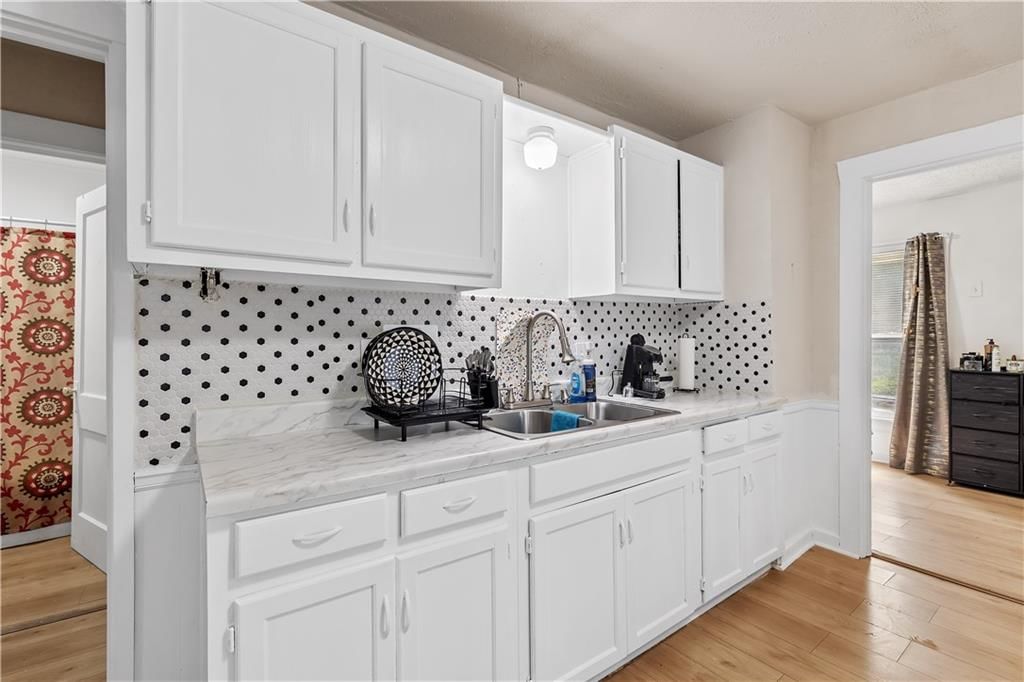 521 N Osage Street — photo 7