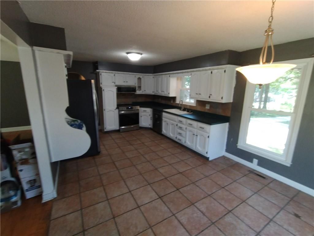 16405 Spring Valley Road — photo 8