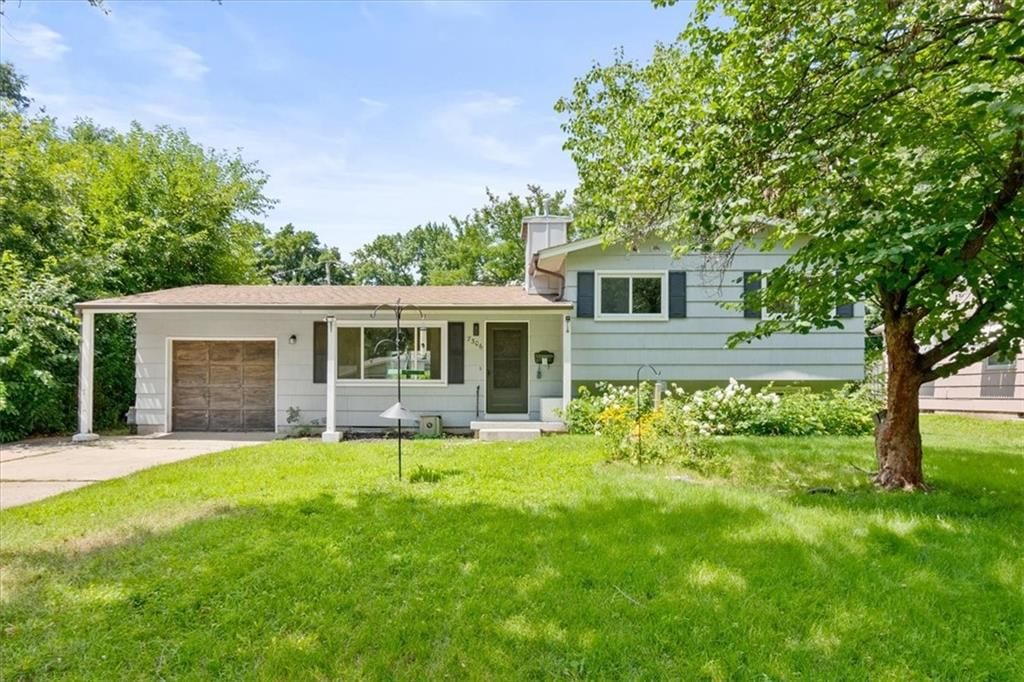 7306 Larsen Lane — photo 1