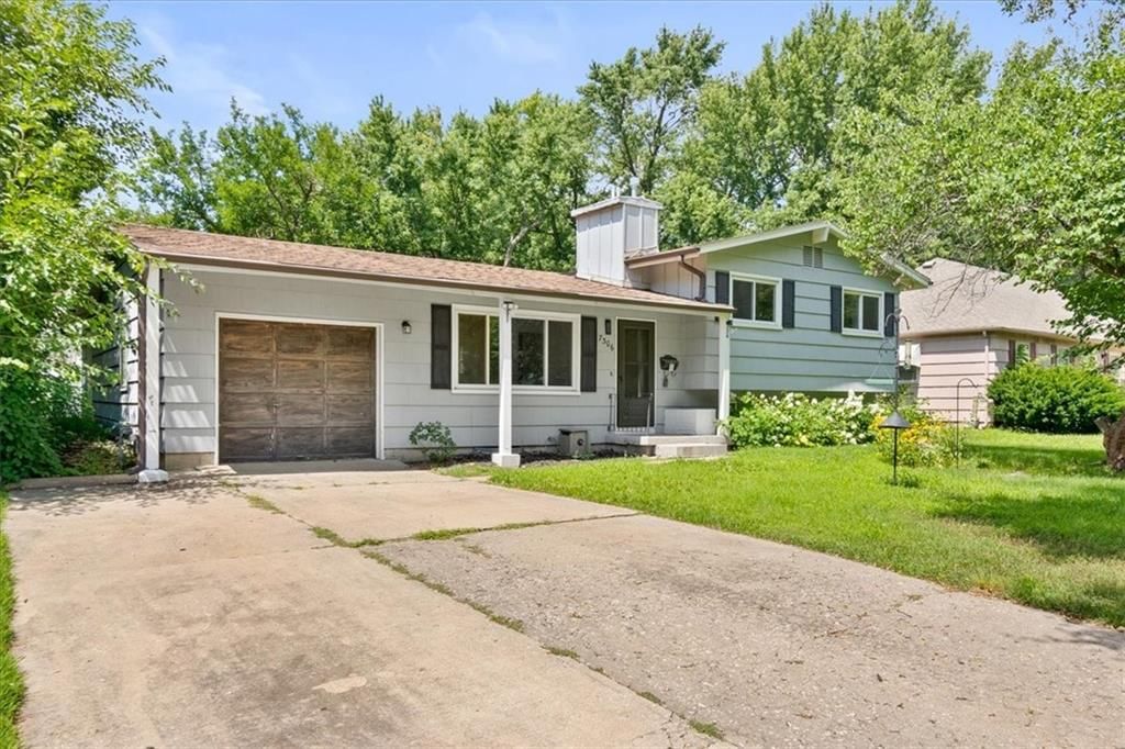 7306 Larsen Lane — photo 2