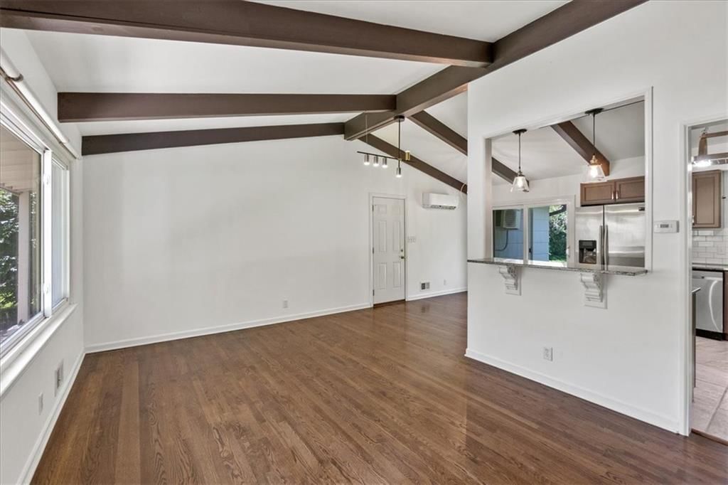 7306 Larsen Lane — photo 4