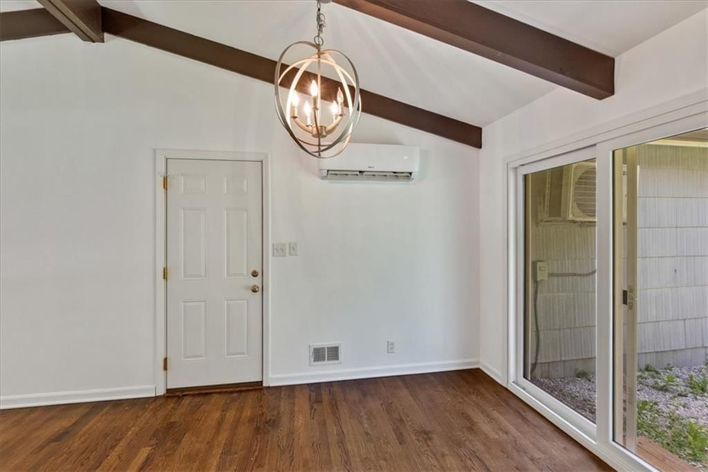 7306 Larsen Lane — photo 10