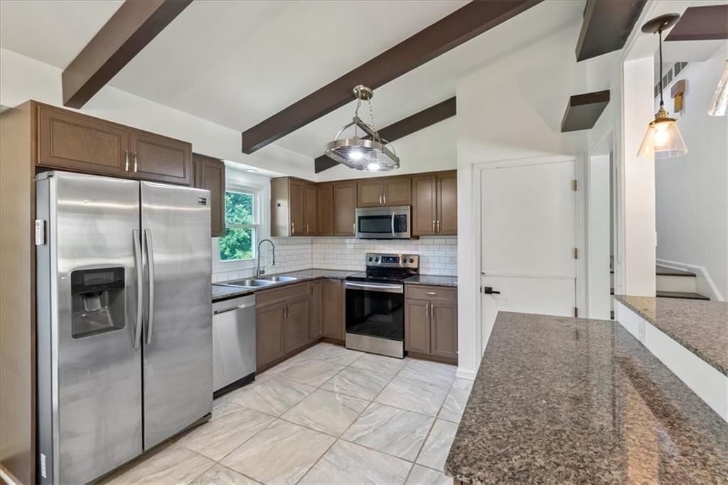 7306 Larsen Lane — photo 13