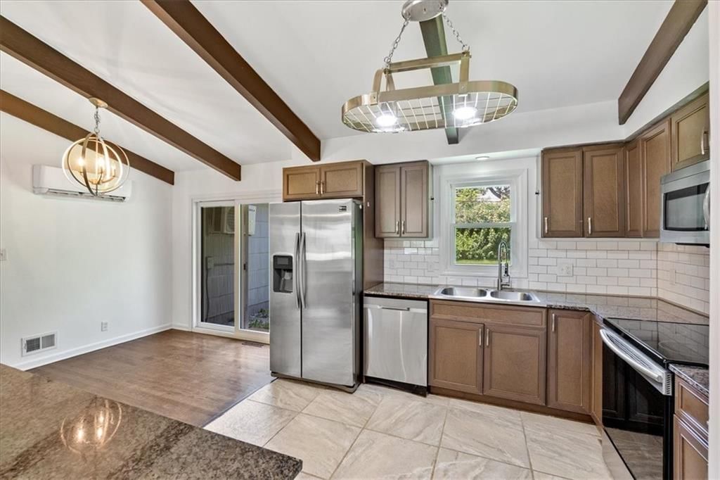 7306 Larsen Lane — photo 14