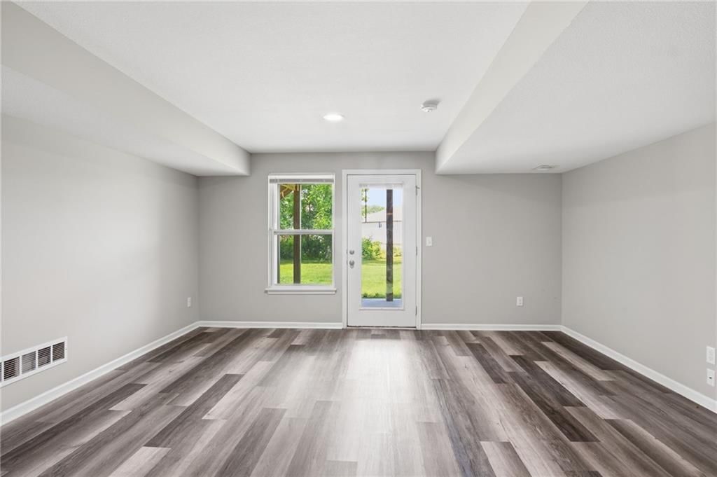 10202 Siena Drive — photo 21