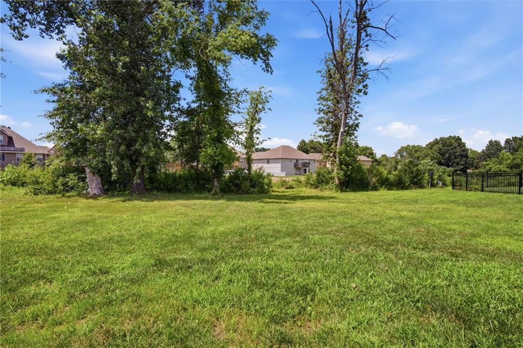 10202 Siena Drive — photo 40