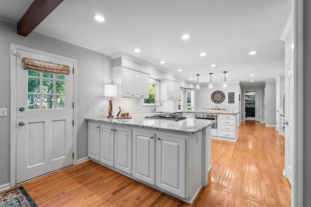2700 W 104th Terrace — photo 11