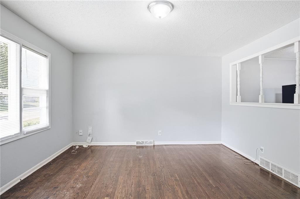 8602 E 110th Street — photo 12