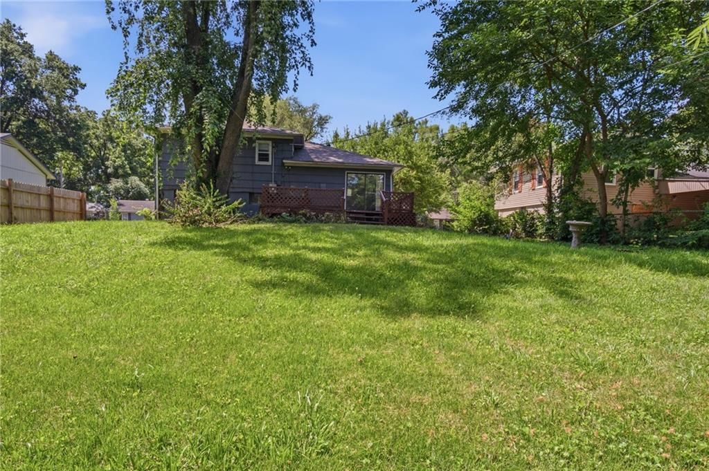 8602 E 110th Street — photo 30