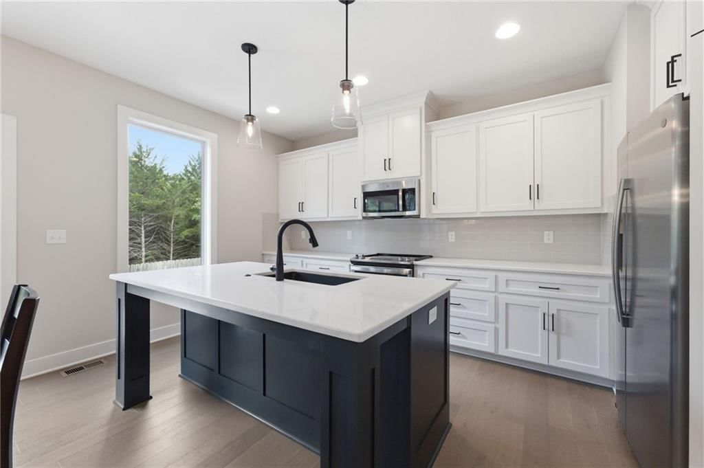 12700 Highland Avenue — photo 13