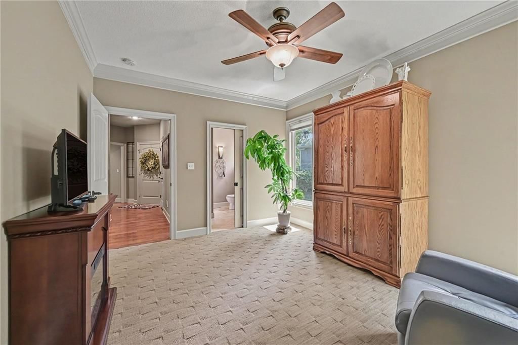 2812 NE 102nd Terrace — photo 4