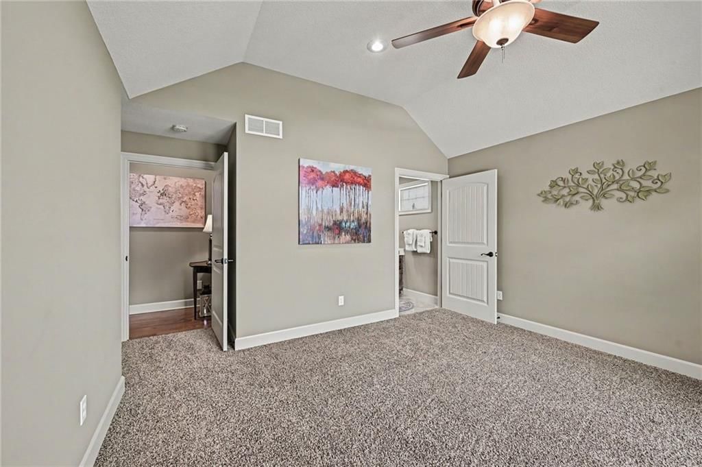 2812 NE 102nd Terrace — photo 35