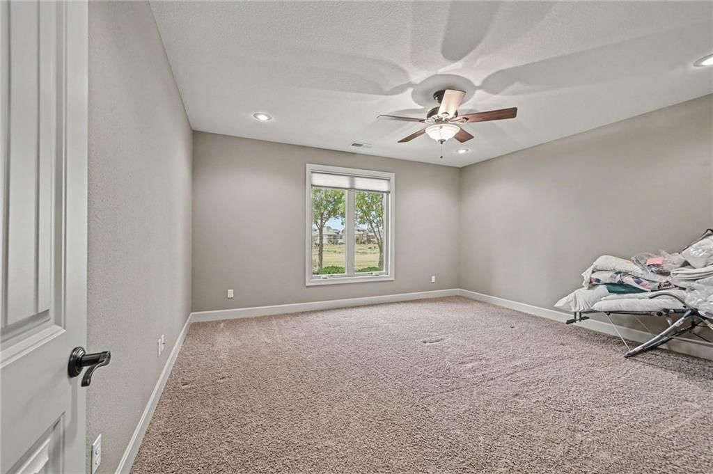 2812 NE 102nd Terrace — photo 40