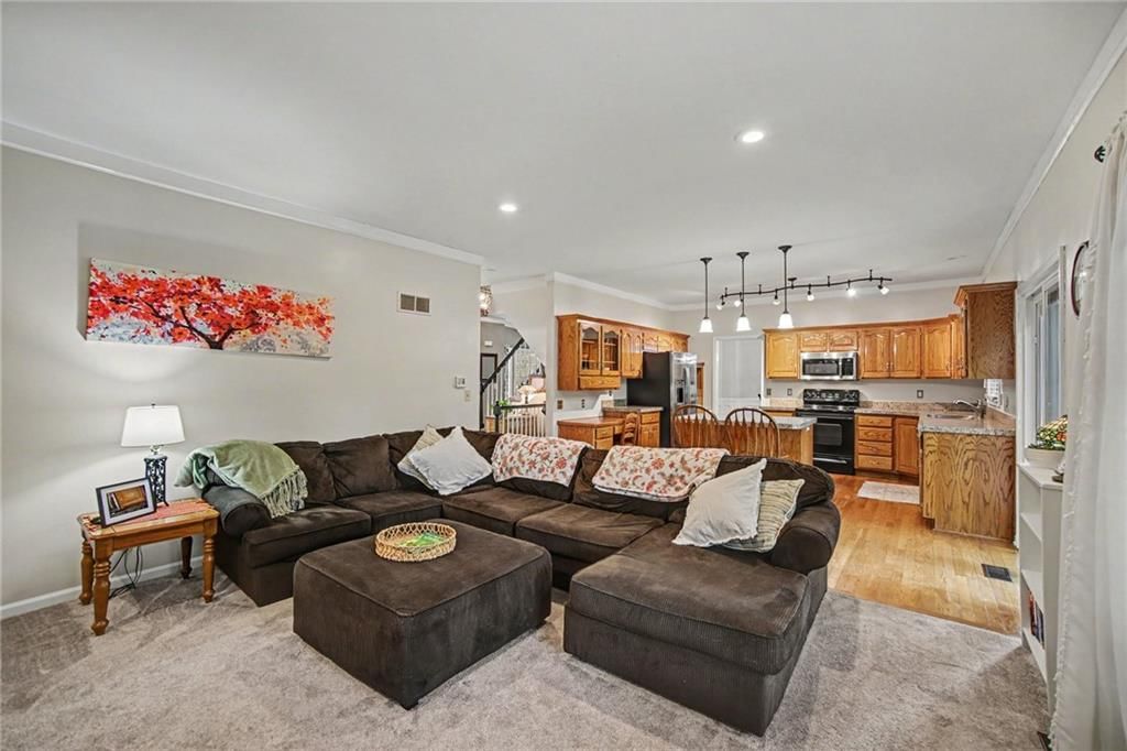 1538 Canterbury Lane — photo 7