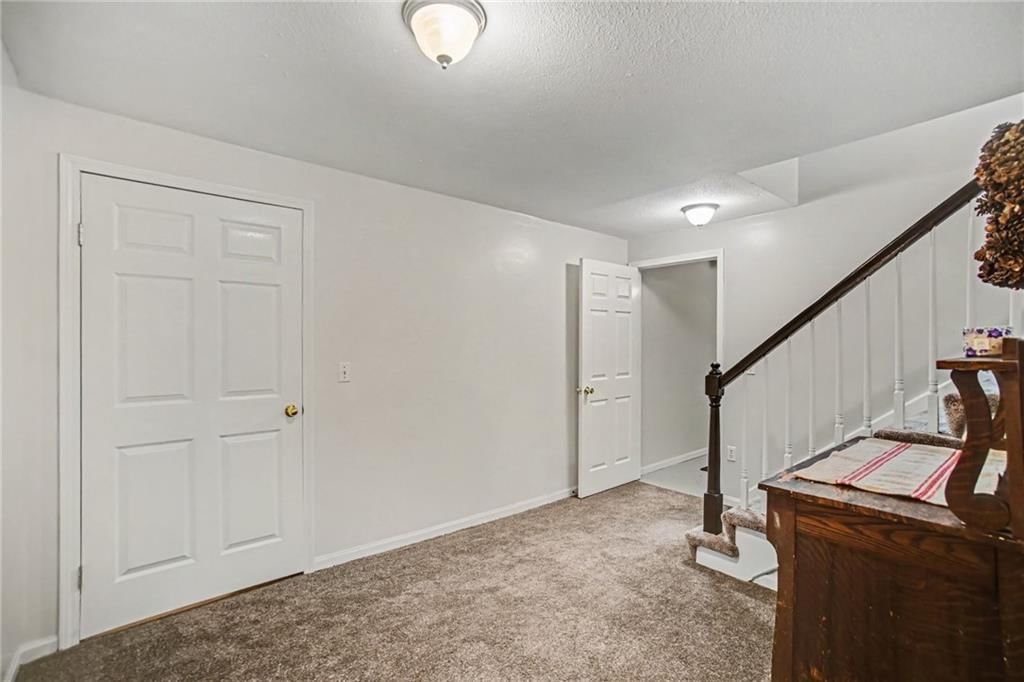 1538 Canterbury Lane — photo 18