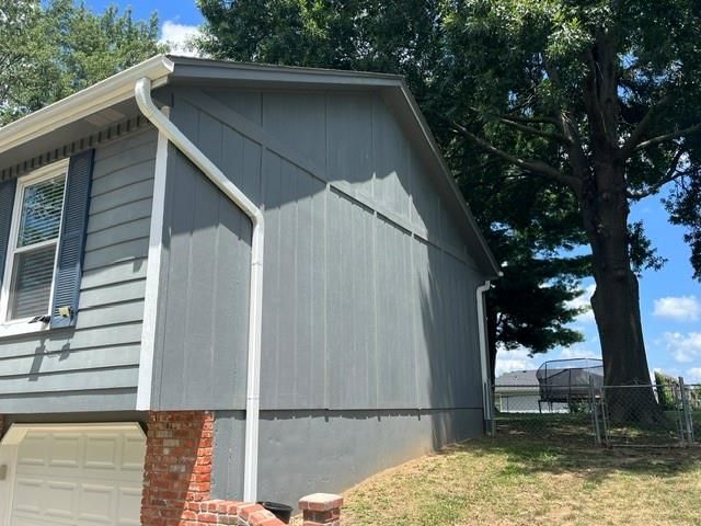709 SW 30th Street — photo 18