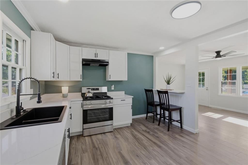 Photo 9 of 23 - 209 Western Street