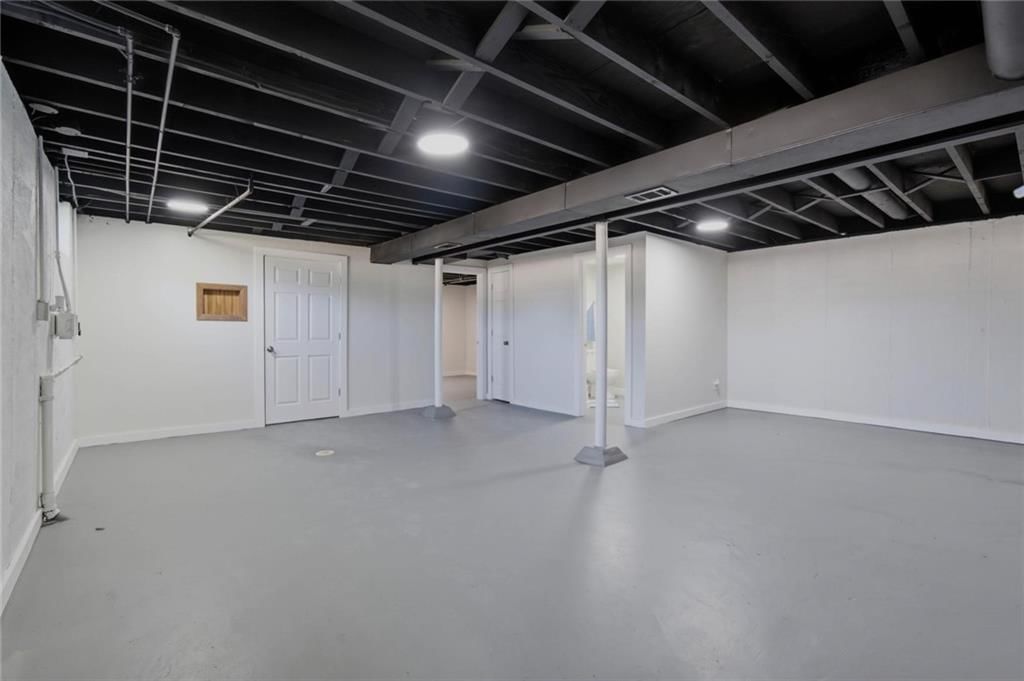 Photo 16 of 23 - 209 Western Street