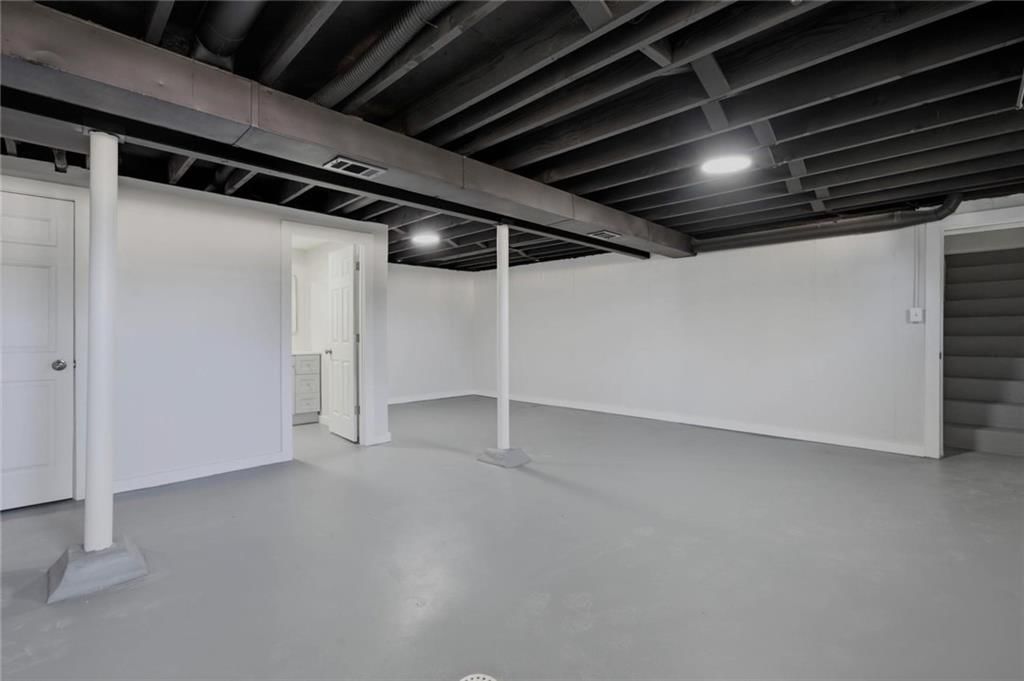Photo 19 of 23 - 209 Western Street